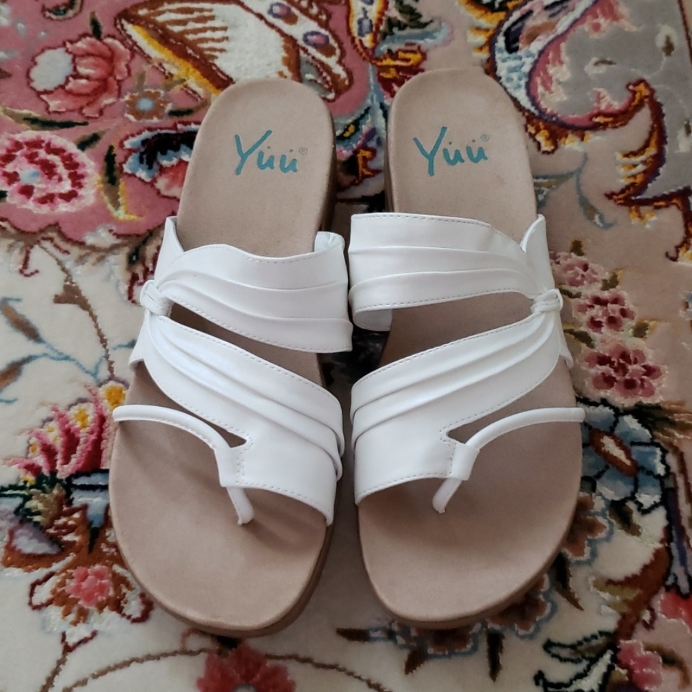Sandal